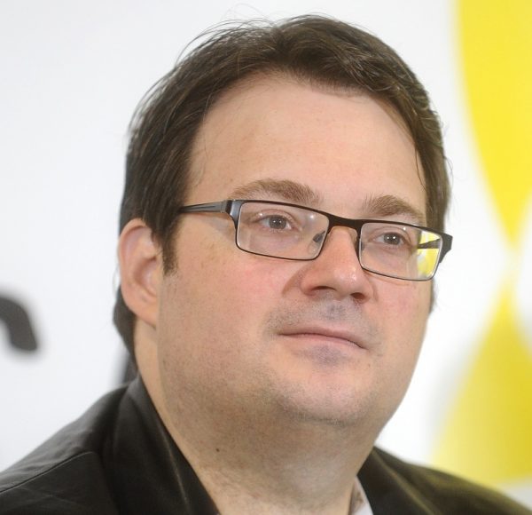 Brandon Sanderson