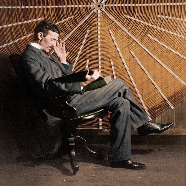 Foto de Nikola Tesla, Biografía